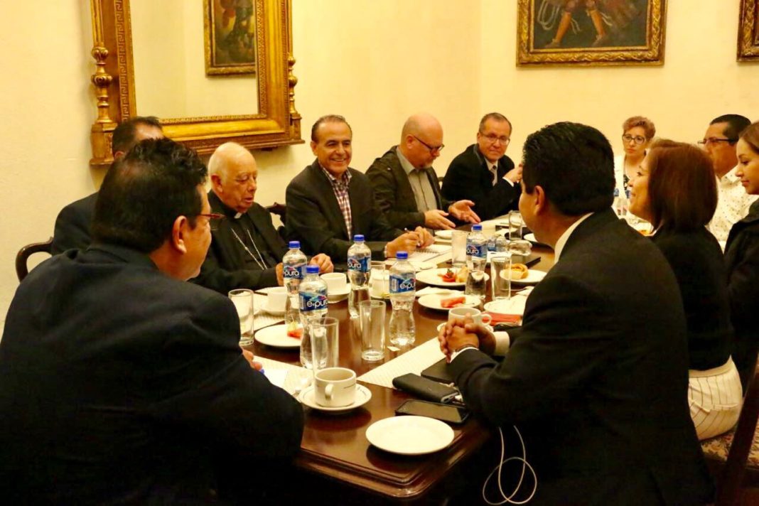 Se reúne Pascual Sigala con el Consejo Interreligioso de Michoacán