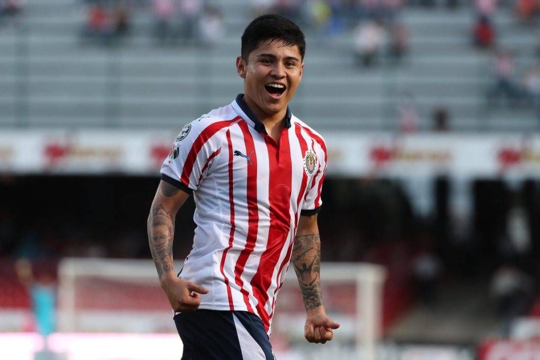 Chivas por fin conquista primera victoria