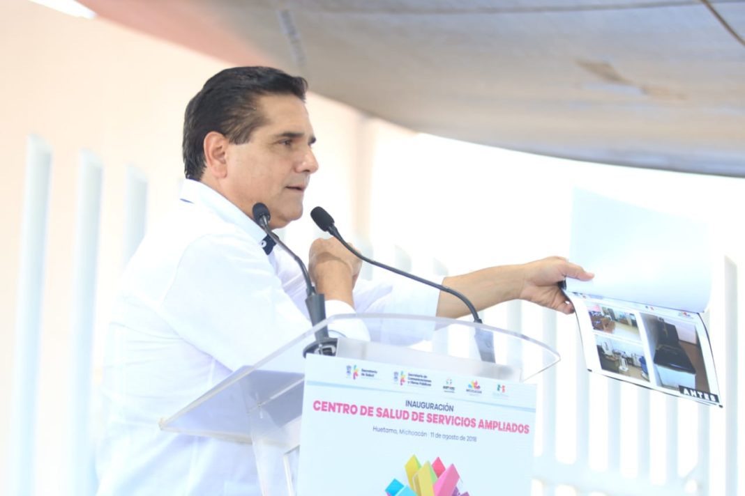 Gobernador inaugura un Centro de Salud más