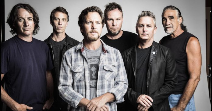 Pearl-Jam-Press-Image-Crop-Clinch-1480x779 Inauguran exposición de Pearl Jam