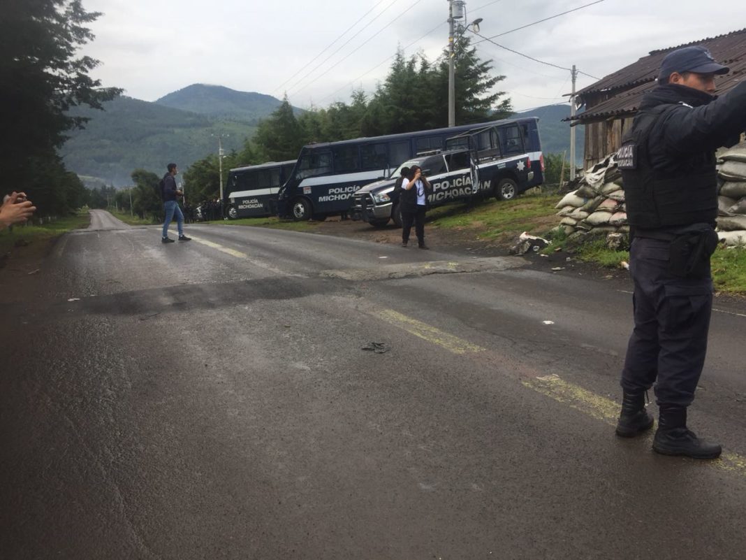 Llega Policía Michoacán a resguardar consulta en Nahuatzen