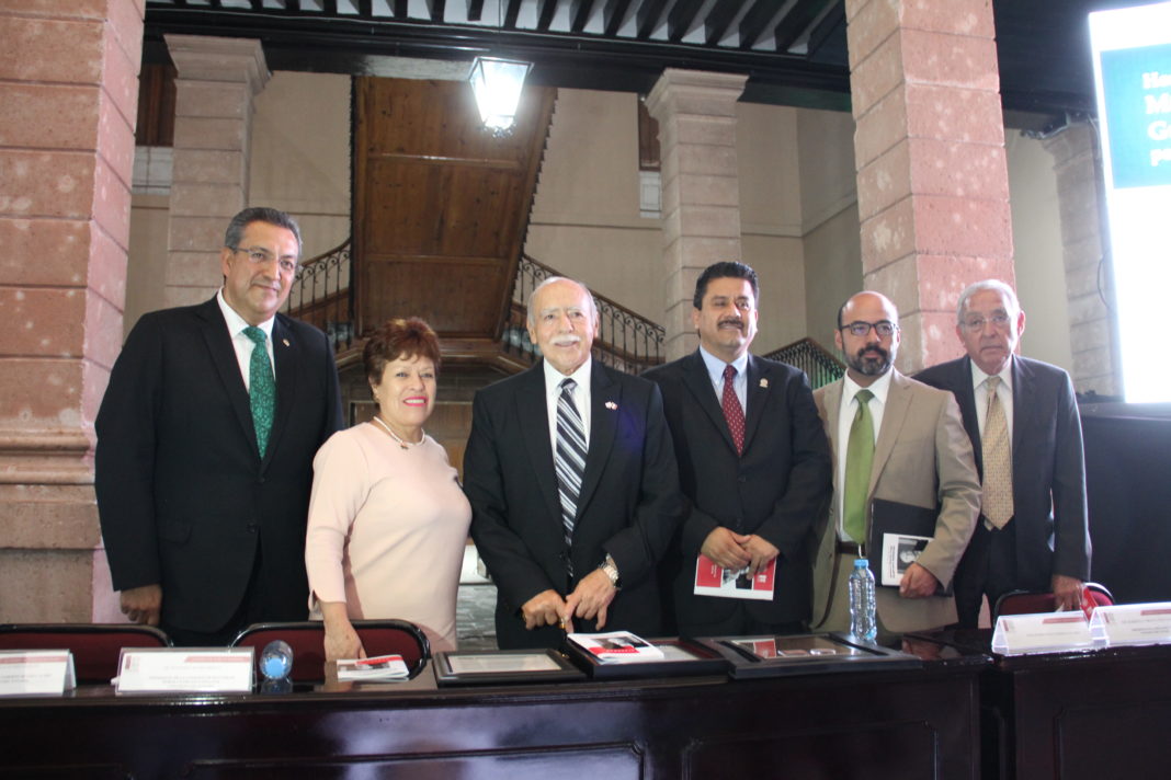 Educación principal eje para forjar mejores generaciones: Roberto Carlos López