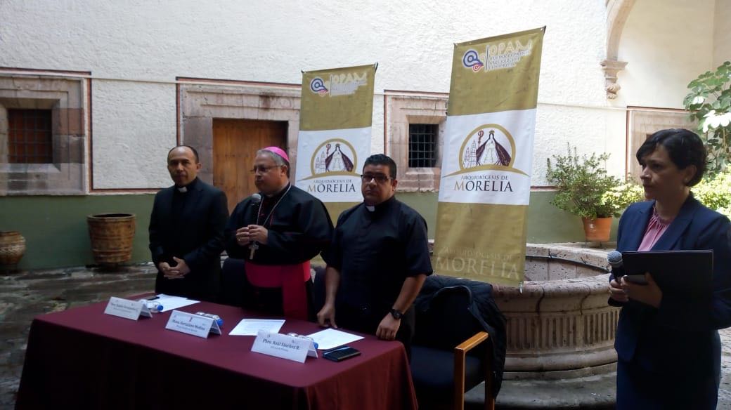 Hecho asilado, asesinato de sacerdote: obispo