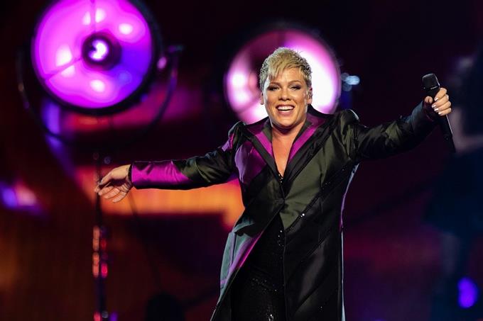Pink es hospitalizada