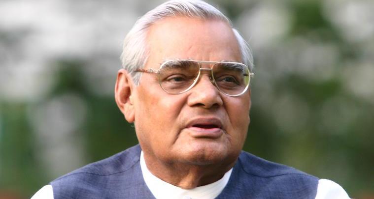 Fallece el exprimer ministro de India