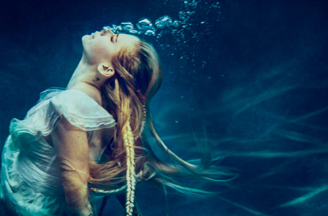 "Head above water", nuevo sencillo de Avril Lavigne
