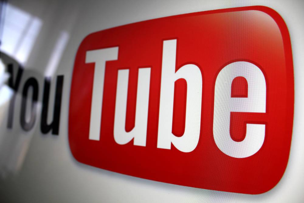 Elimina YouTube más de 400 canales