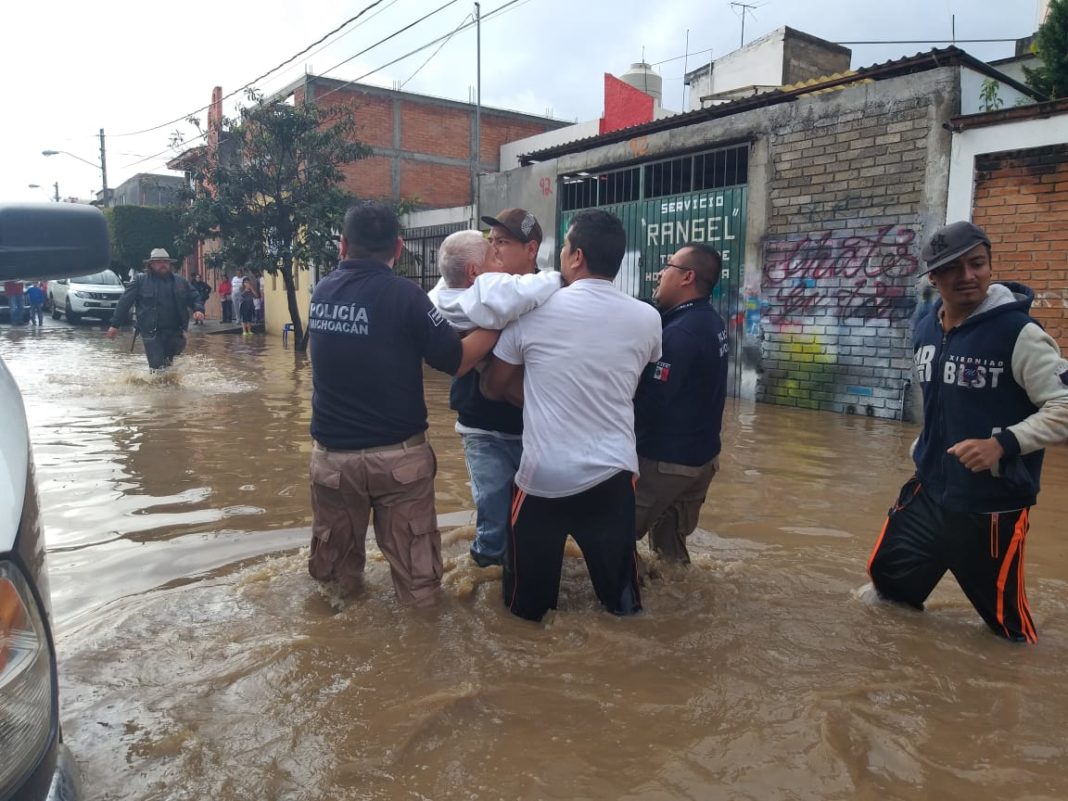 Apoya SSP en labores de auxilio por lluvias en Morelia
