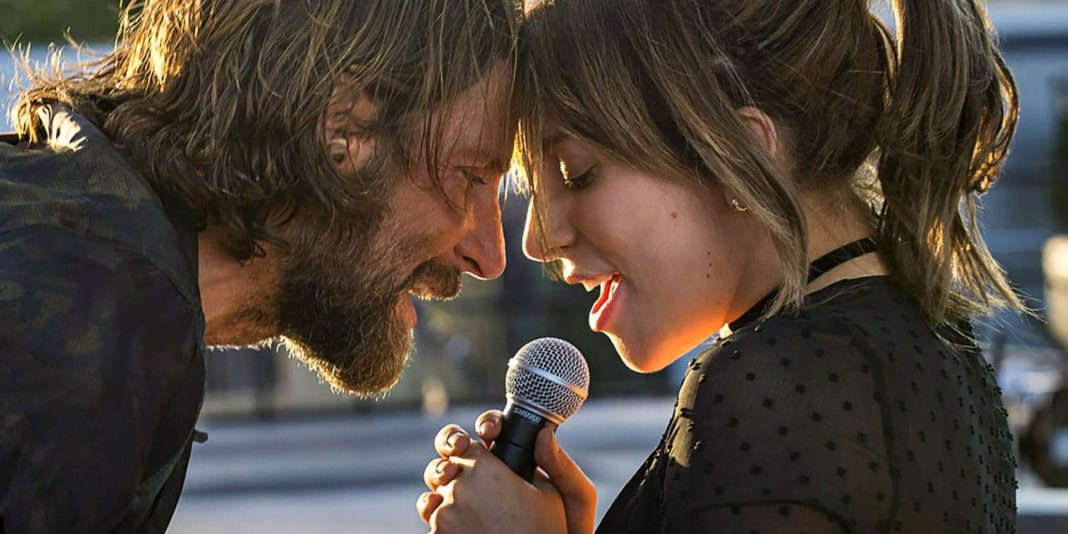 Lady Gaga y Bradley Copper interpretan juntos el tema "Shallow"