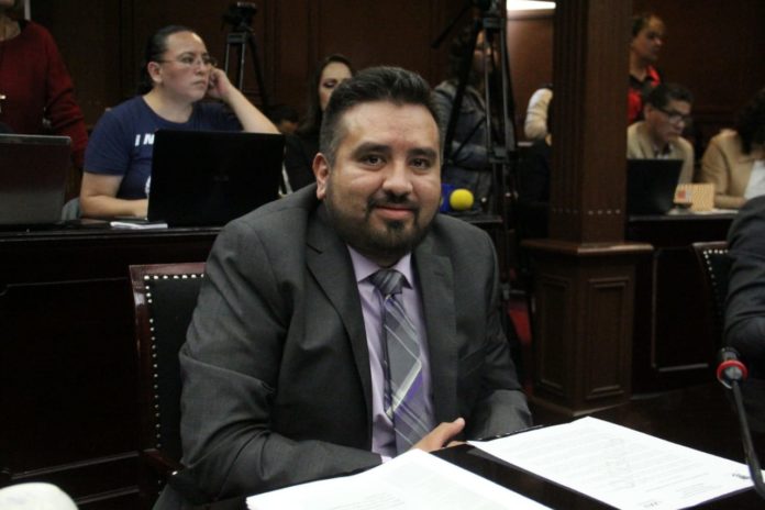 congreso Prioritario fortalecer a la UMSNH: Erik Juárez