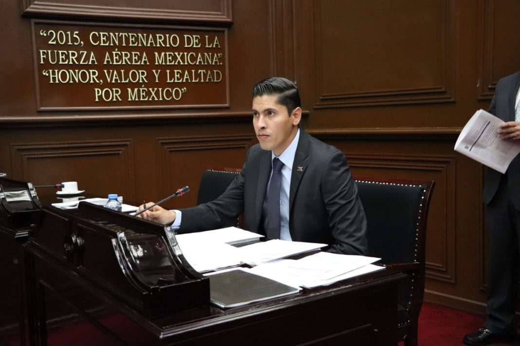 Redoblaremos esfuerzos para consolidar la ZEE de Lázaro Cárdenas: Paredes