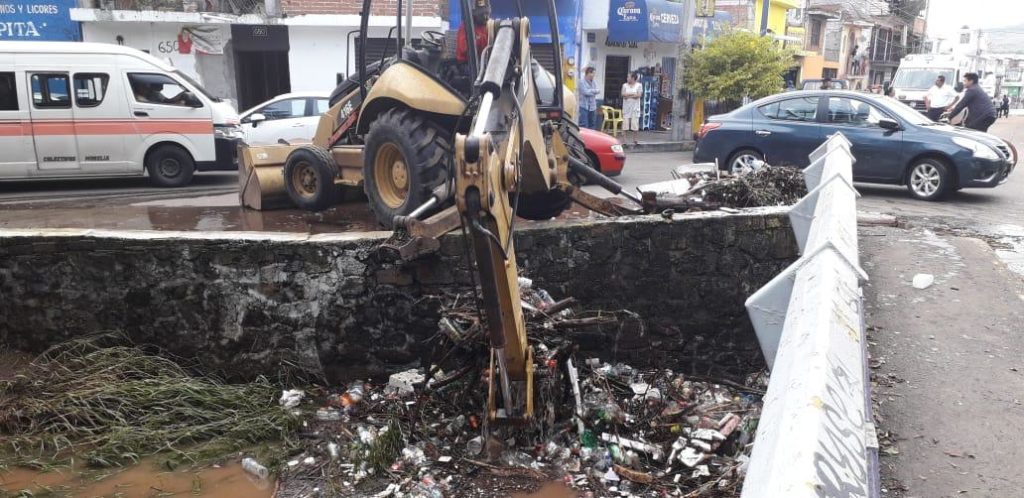 Refuerzan tareas de limpieza en colonias de Morelia