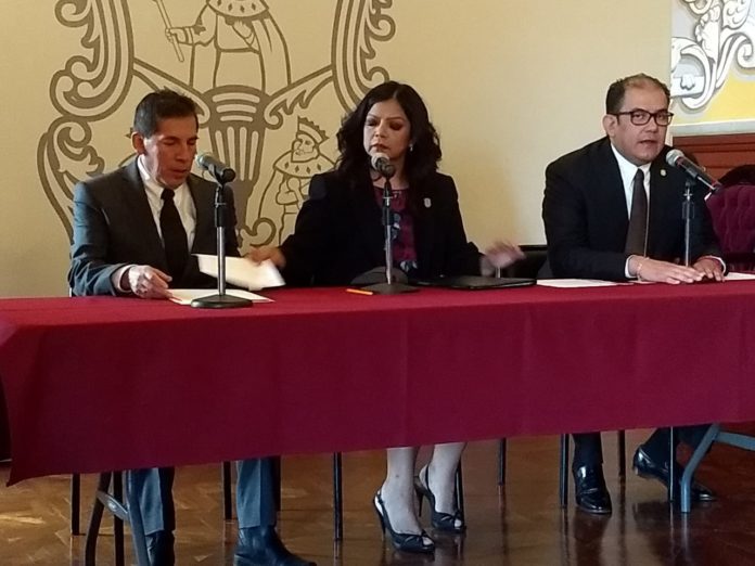 tesorera municipal Ayuntamiento adelanta