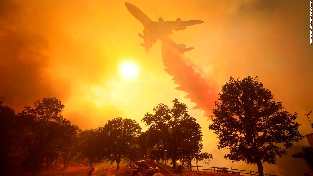 74 los muertos por incendios en California