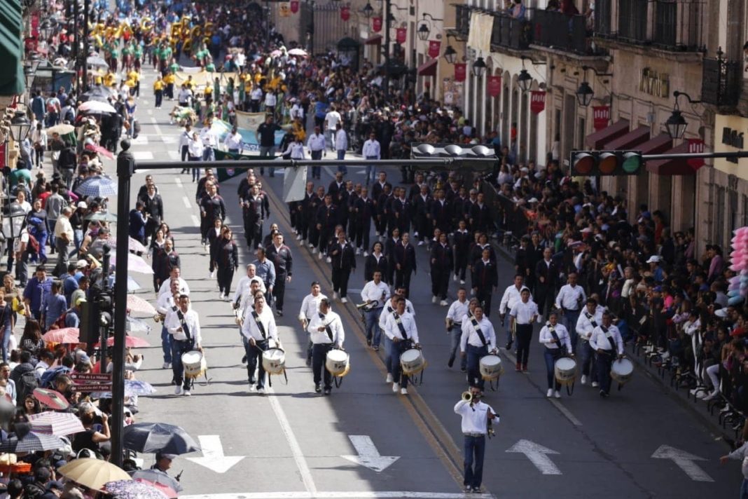 Desfile deportivo de la Revolución Mexicana, cubre expectativas de morelianos