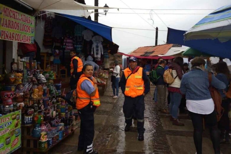 La Secretaría de Gobierno reporta saldo blanco tras la Noche de Muertos en Pátzcuaro, Michoacán y la región lacustre, gracias a un operativo especial y medidas preventivas