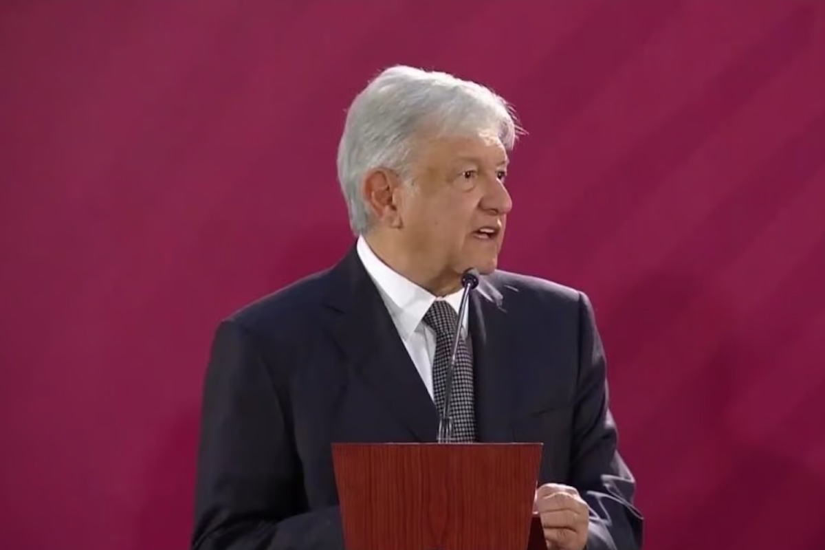 Robo de combustible, huachicol era permitido por Gobiernos anteriores, AMLO