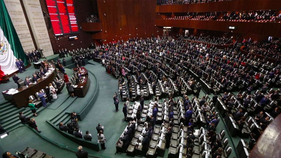 Arrancó sesión Congreso de la Unión para toma de posesión de AMLO