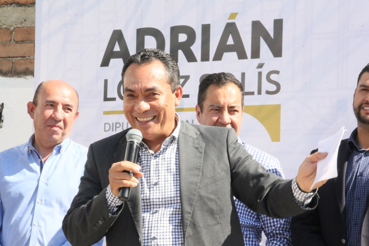 Inaugura Adrián López Solís Casa de Enlace en Zitácuaro