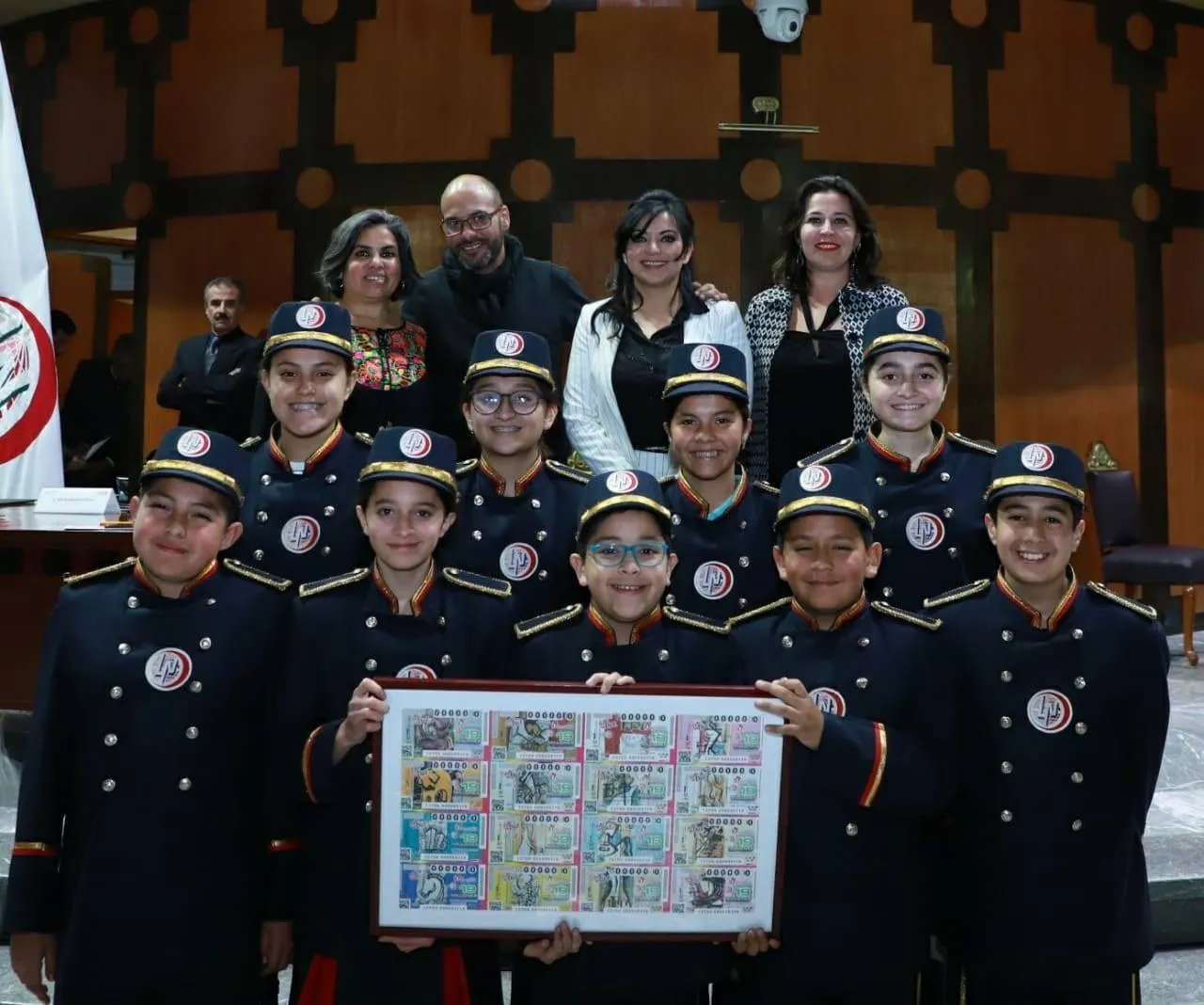 Lotería Nacional lanza billete con pinturas de artista michoacano