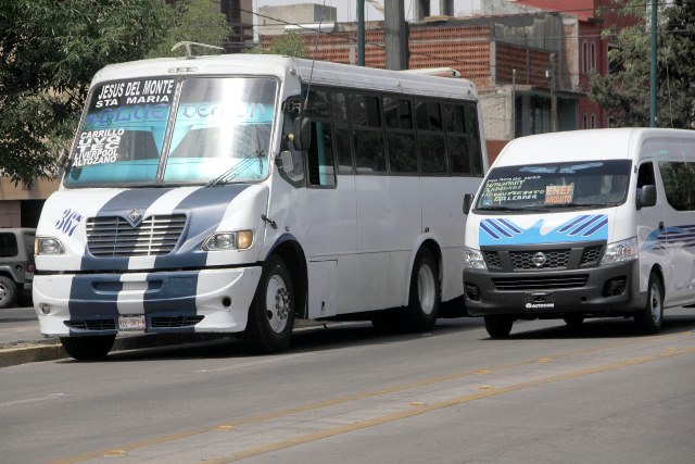 Transportistas proponen renovar parque vehicular y no imponer verificación