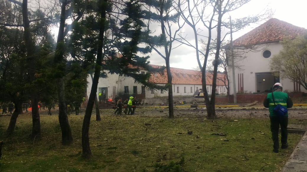 Explosión en escuela deja al menos ocho muertos