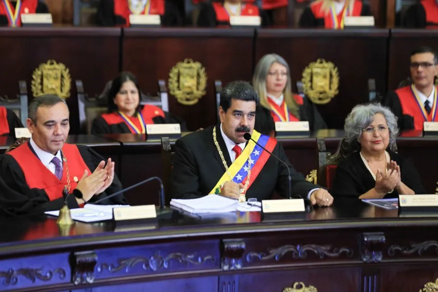 Acepta Maduro propuesta de México