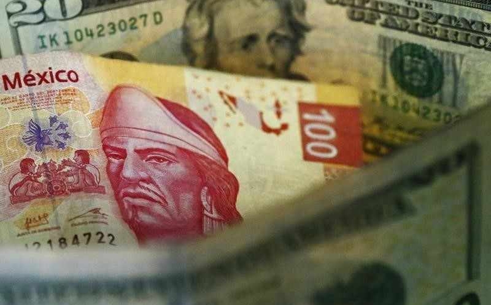 Dólar baja a 18.98; se cumple pronostico de Urzúa