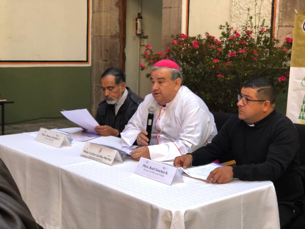 Fomentar educación humanizada, pide arzobispo a rector nicolaita