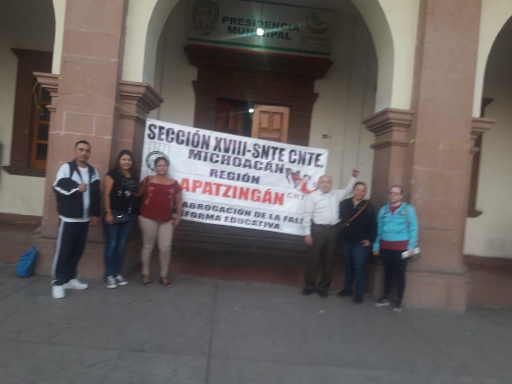 Inician protestas del magisterio michoacano ante falta de pago