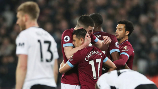 Logra "Chicharito" su gol 50 en Premier League