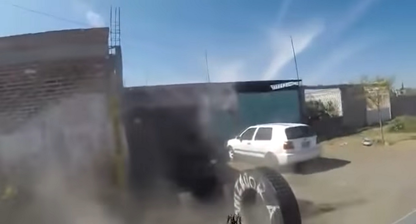 Circula video de ataque a vulcanizadora de Guanajuato por sicarios