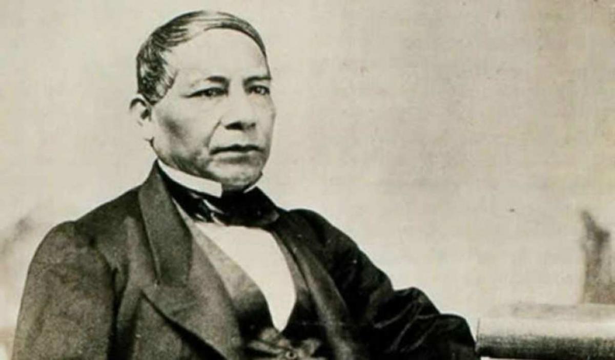 Tumba de Benito Juárez, olvidada y dañada