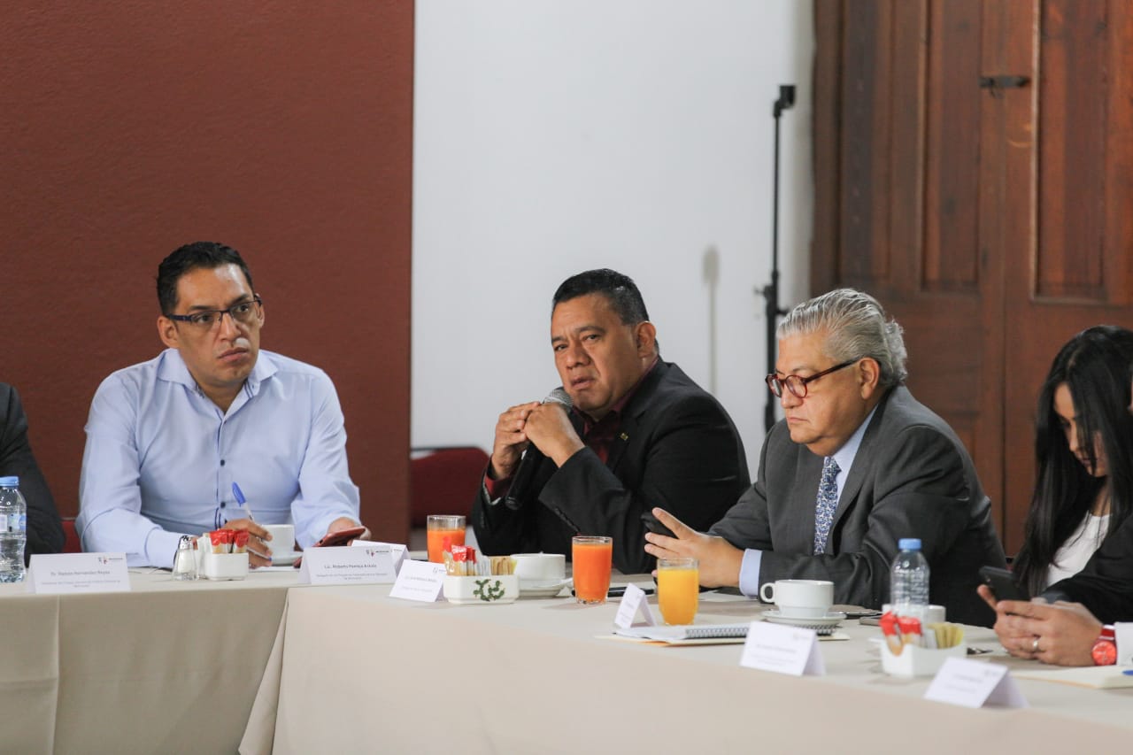 Conjunción de esfuerzos para garantizar seguridad en Michoacán, plantea Fermín Bernabé