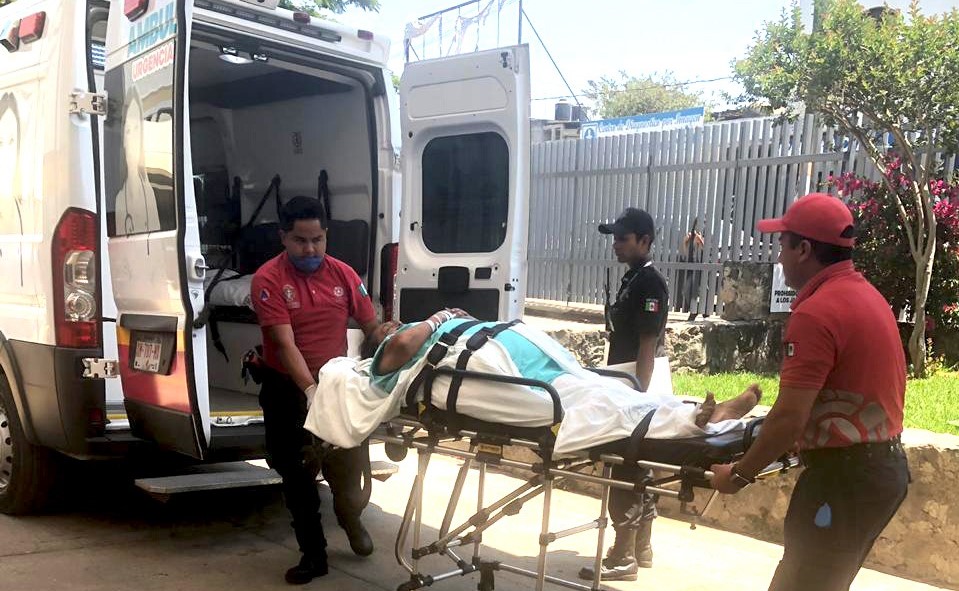 Apoya SSM a IMSS en traslado de pacientes, por contingencia en Uruapan