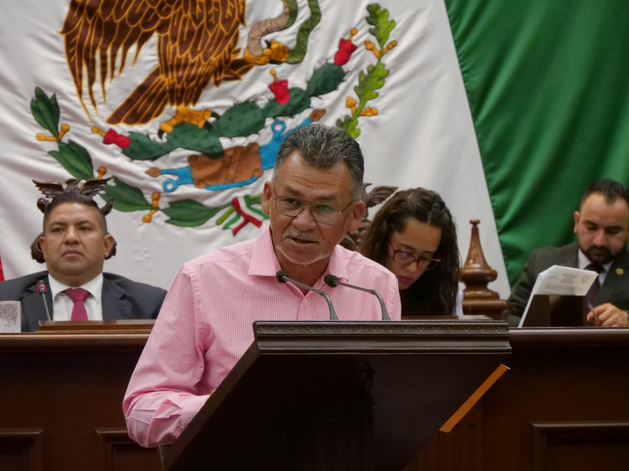 Regulación de partidos políticos en Michoacán, propone diputado Sergio Báez