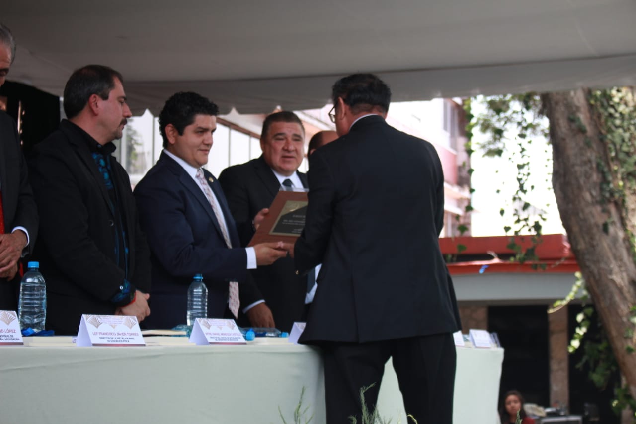 Reafirma diputado Toño Madriz compromiso con desarrollo educativo de los jóvenes