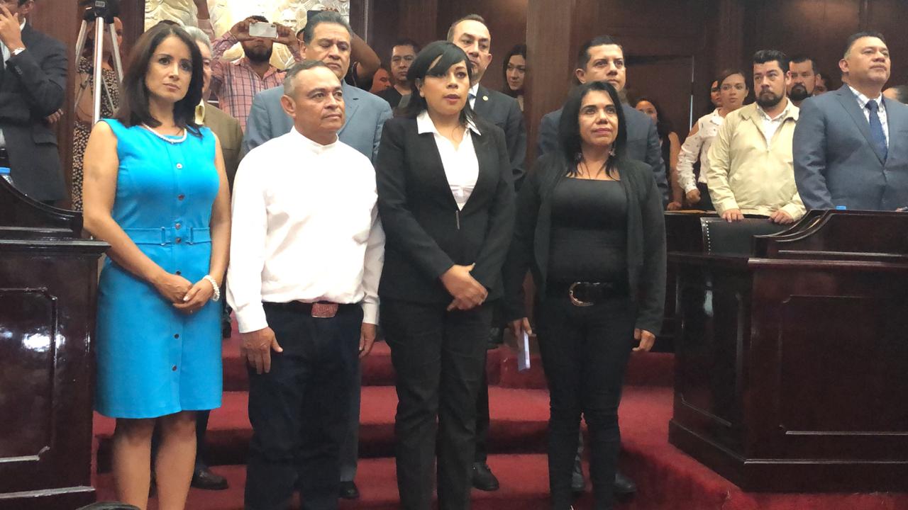 Tesorera de Nahuatzen es designada presidenta municipal sustituta