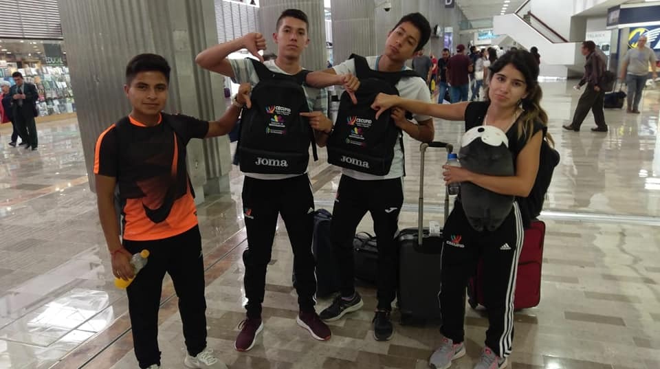 Cecufid presume envío de atletas a olimpiada nacional, pero los deja varados sin apoyo en CDMX