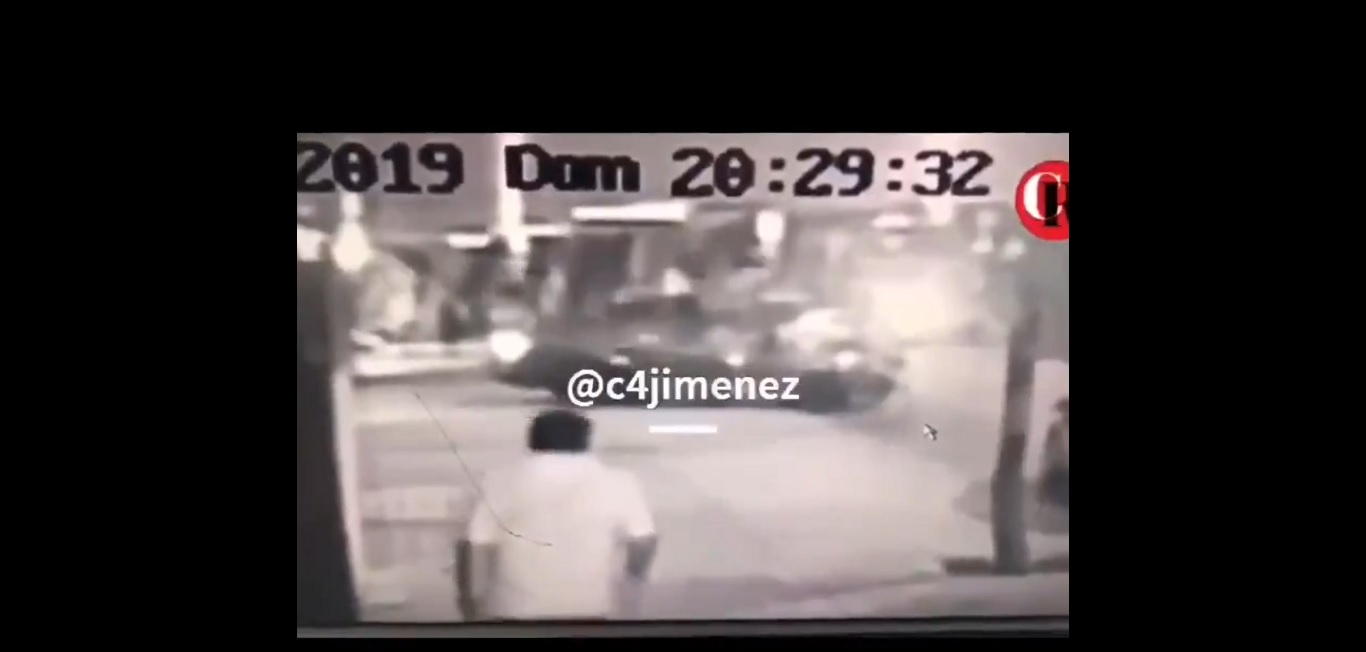 Captan en vídeo momento en que una joven es secuestrada