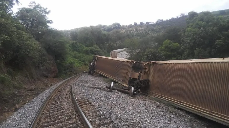 Se descarrila tren en Michoacán