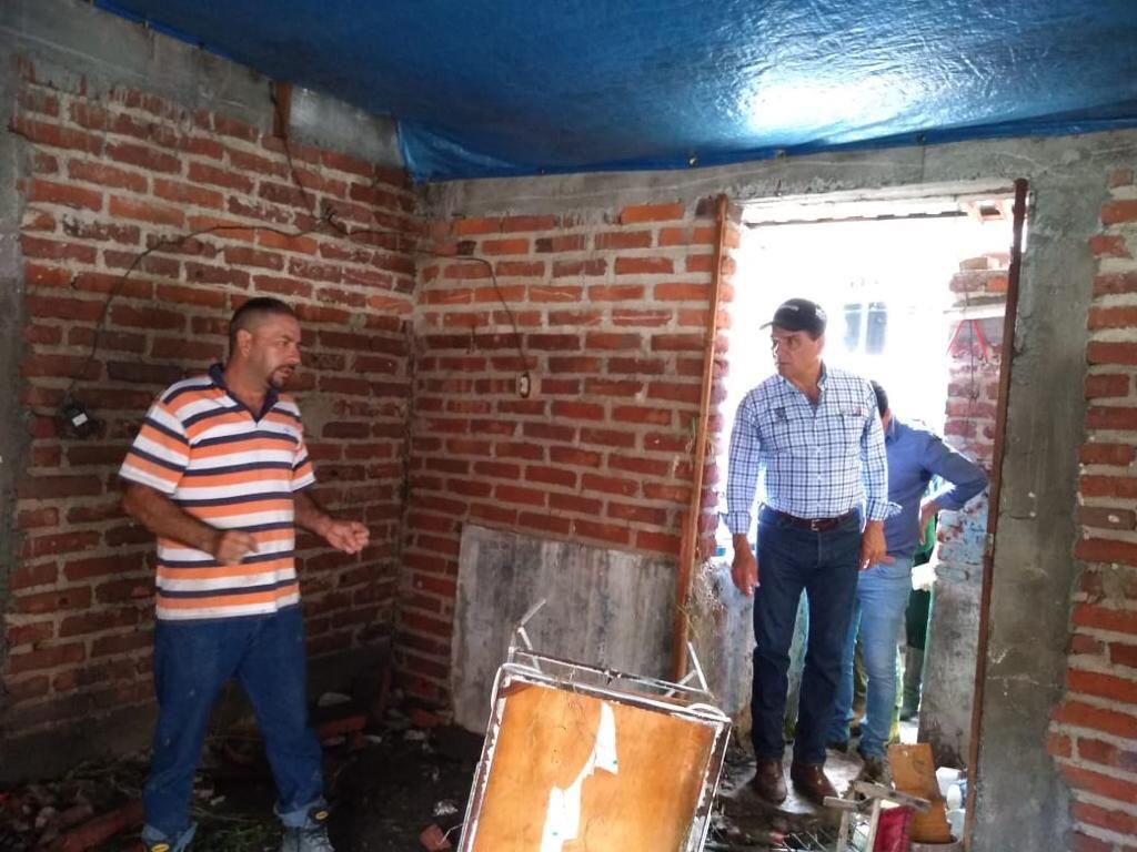 Tras inundaciones en Jiquilpan, Michoacán, gobernador asegura a sus habitantes “no están solos”