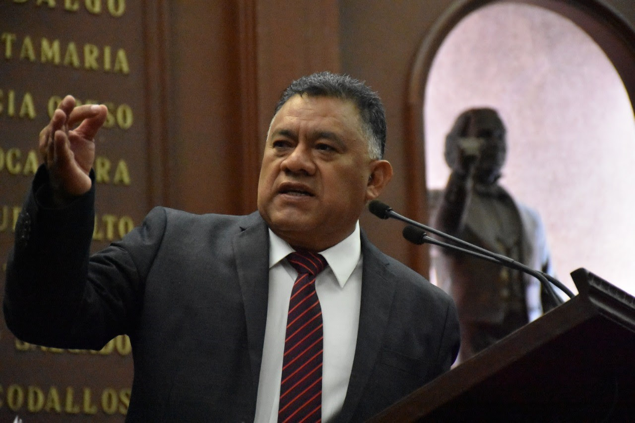 Busca Fermín Bernabé ciudadanizar Congreso de Michoacán