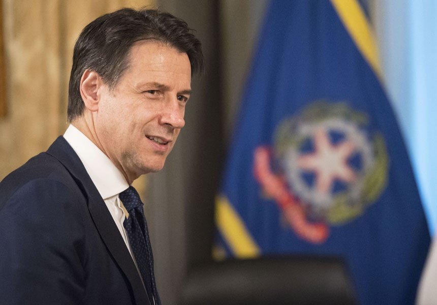 Renuncia Giuseppe Conte como primer ministro de Italia