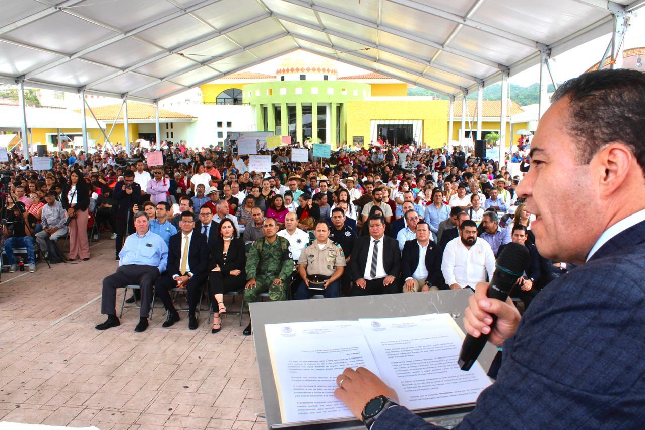 Trabajo conjunto brinda mejores resultados a la ciudadanía: Carlos Herrera