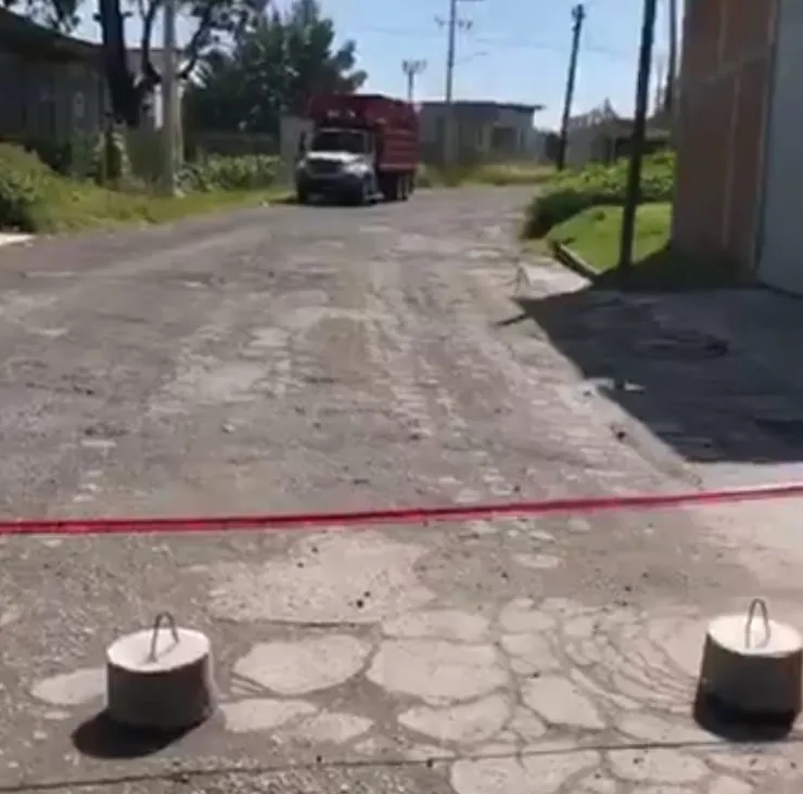 Aparece un socavón en Ciudad Industrial