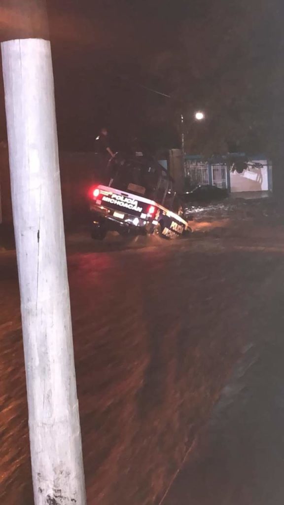 Las colonias Santa Rosa, Santa Cecilia, Agua Blanca y el centro, por mencionar algunas, presentan inundaciones severas tras la lluvia y el desborde del río