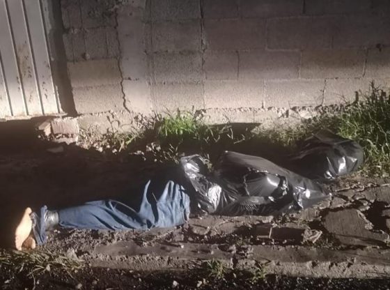 Encuentran cadáver decapitado y maniatado en Morelia