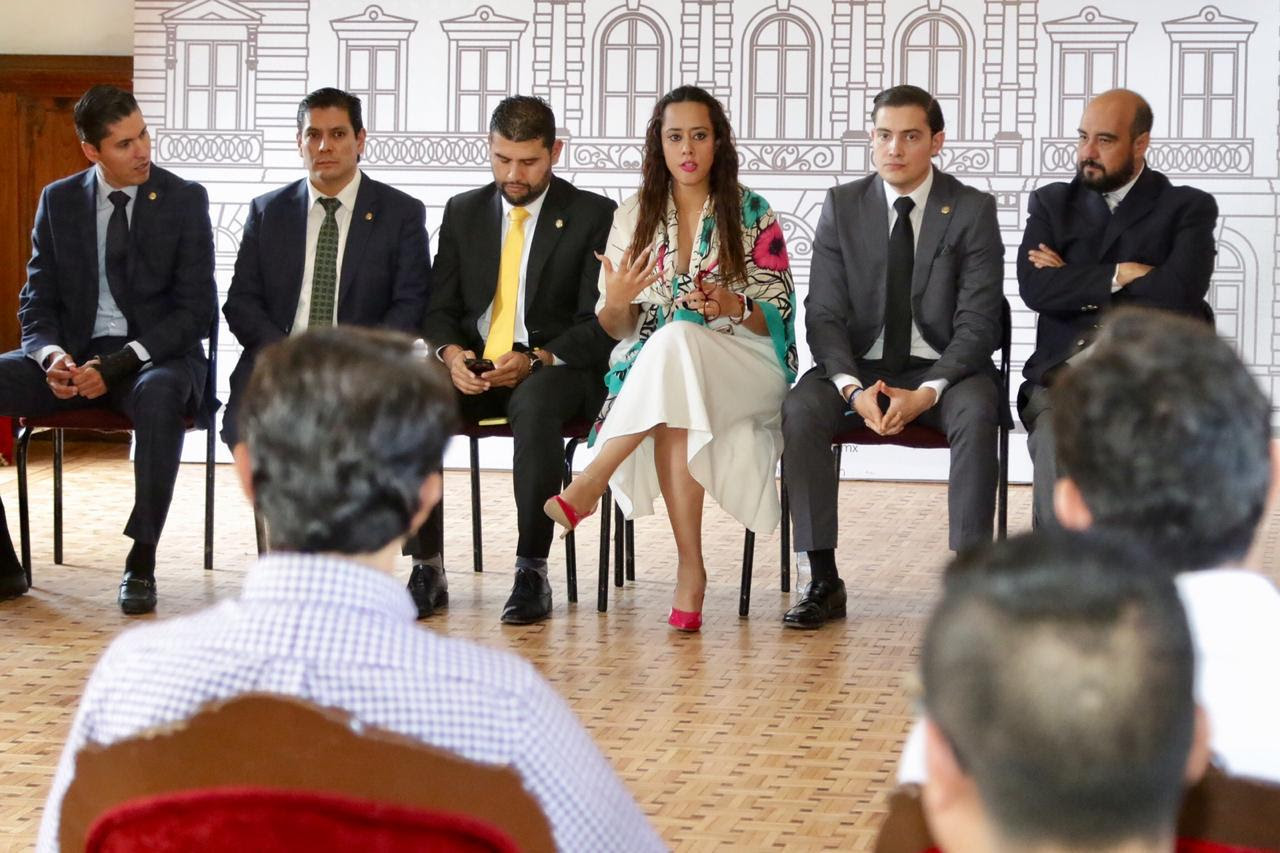 Resalta Tere Mora interés de jóvenes para participar en la vida pública de Michoacán