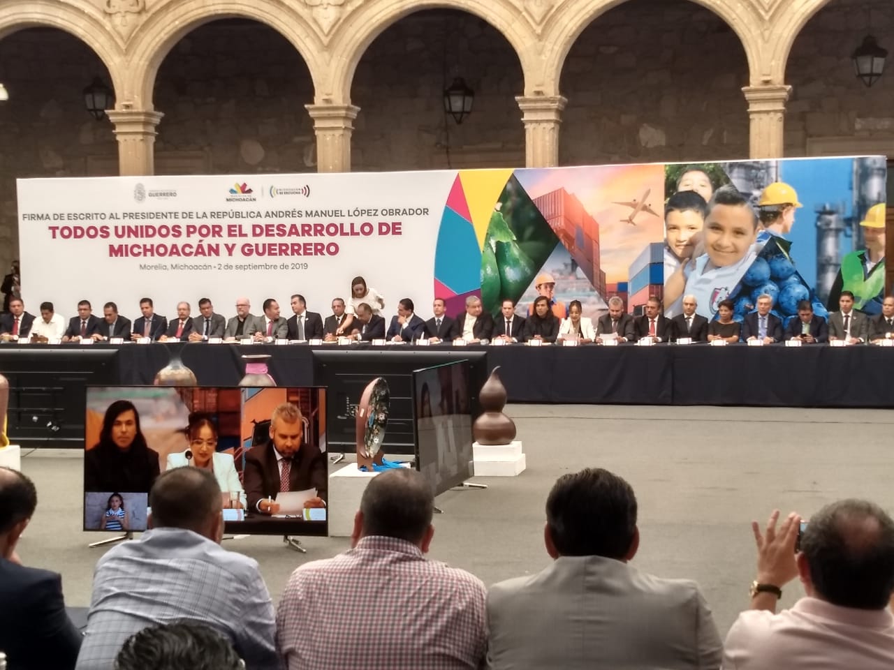 Michoacán y Guerrero buscan desarrollo en el puerto de Lázaro Cárdenas